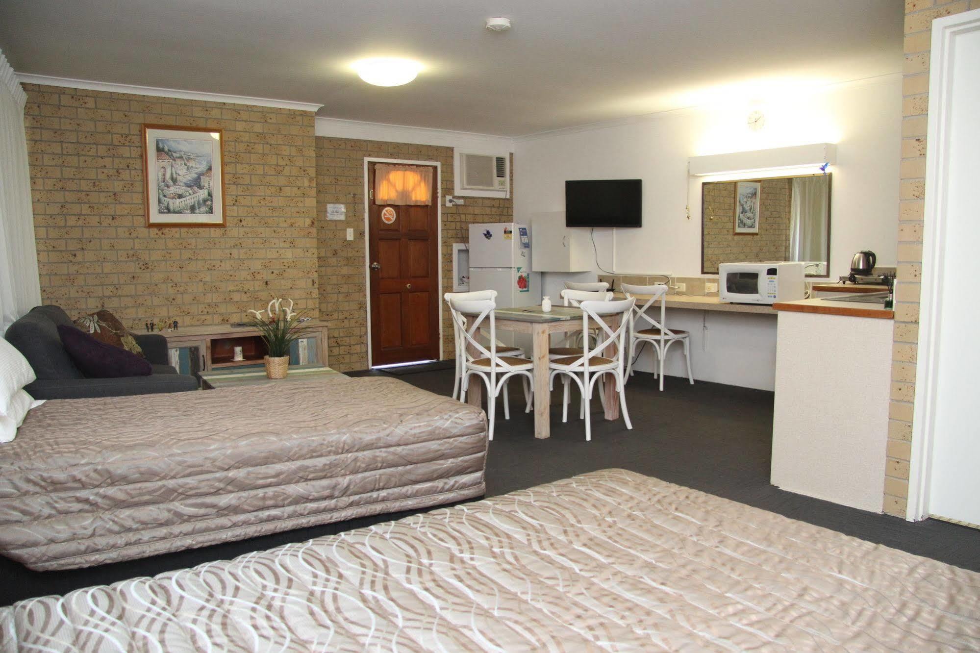 Tweed Harbour Motor Inn Tweed Heads Esterno foto