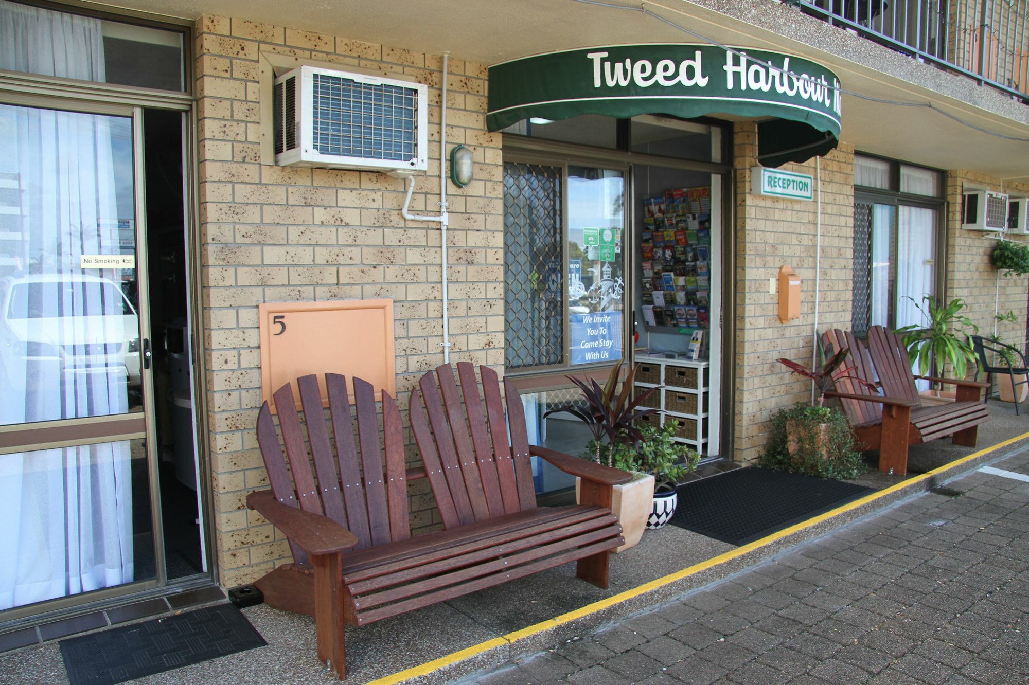 Tweed Harbour Motor Inn Tweed Heads Esterno foto